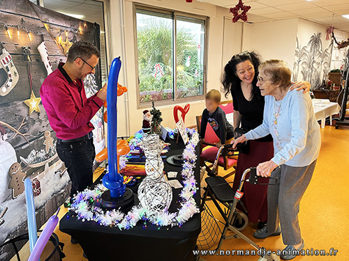 animation intergenerationnelle sculpteur ballon ehpad hopital normandie manche