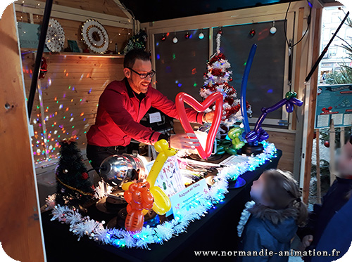 Sculpteur ballon Manche animation enfant marché noel